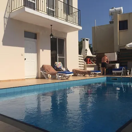 Сasa de vacaciones Papantonia House *
