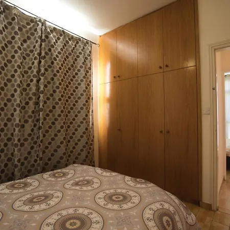 Papantonia House